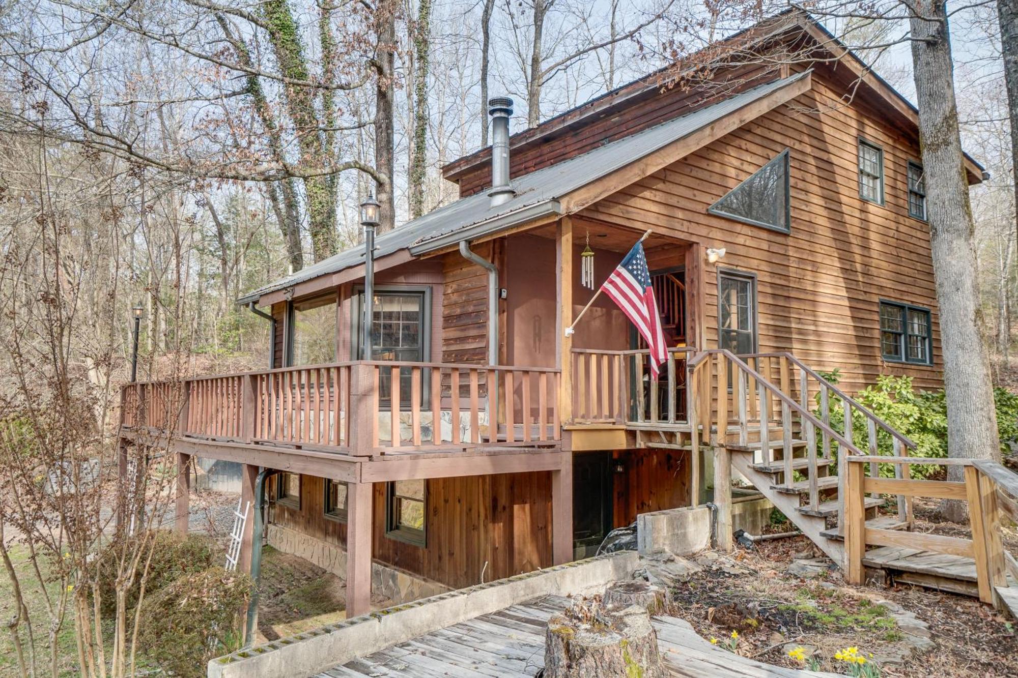 Charming Cabin With Fire Pit And Decks About 7 Mi To Helen Sautee Nacoochee Dış mekan fotoğraf